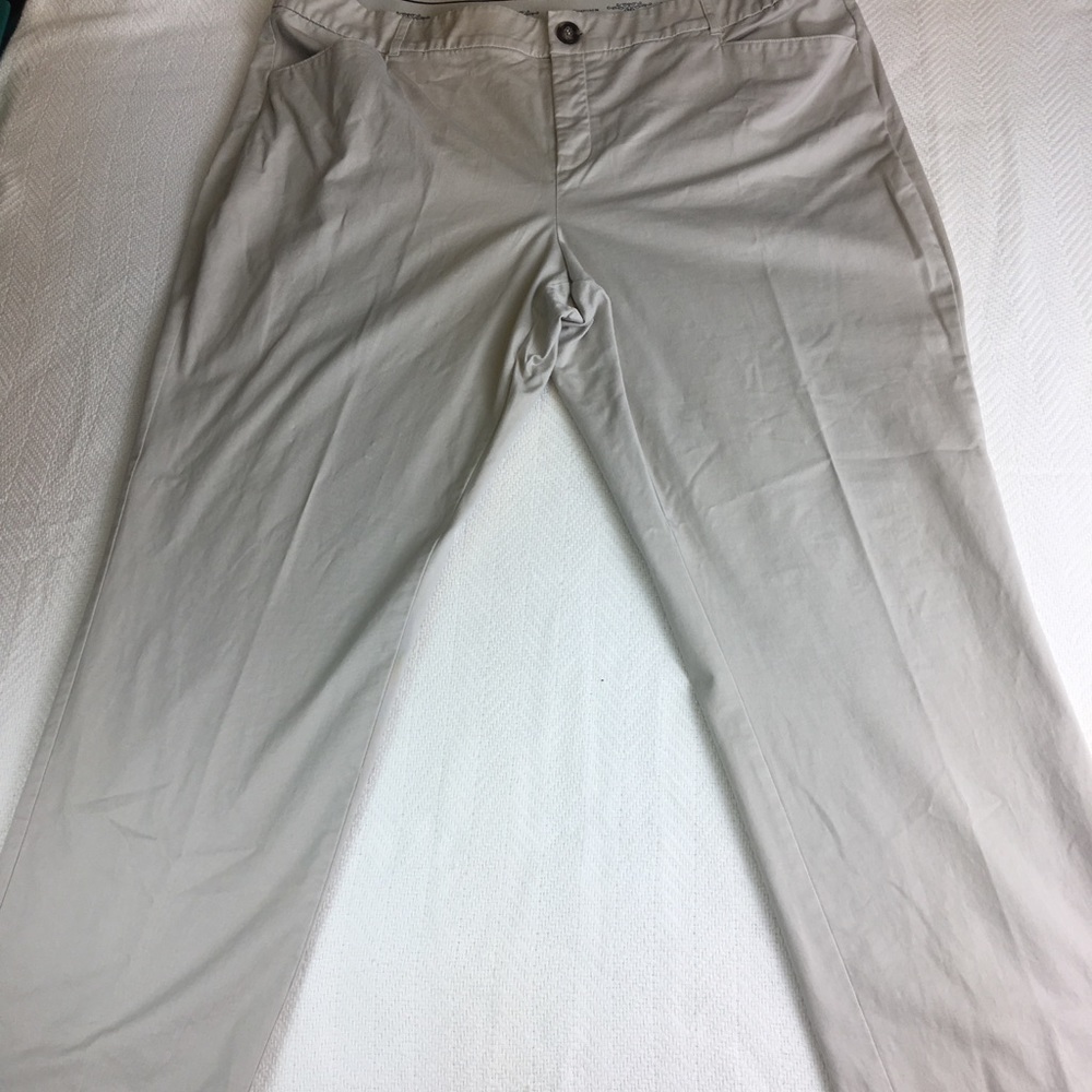 CJ Banks khakis